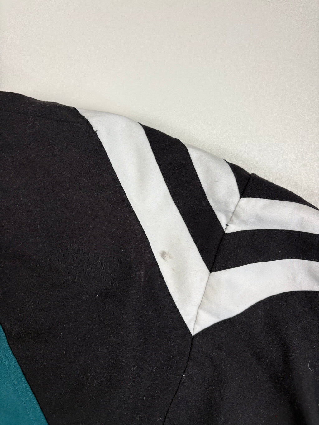 (L) Vintage Adidas Trainingsjacke in schwarz/grün/weiß