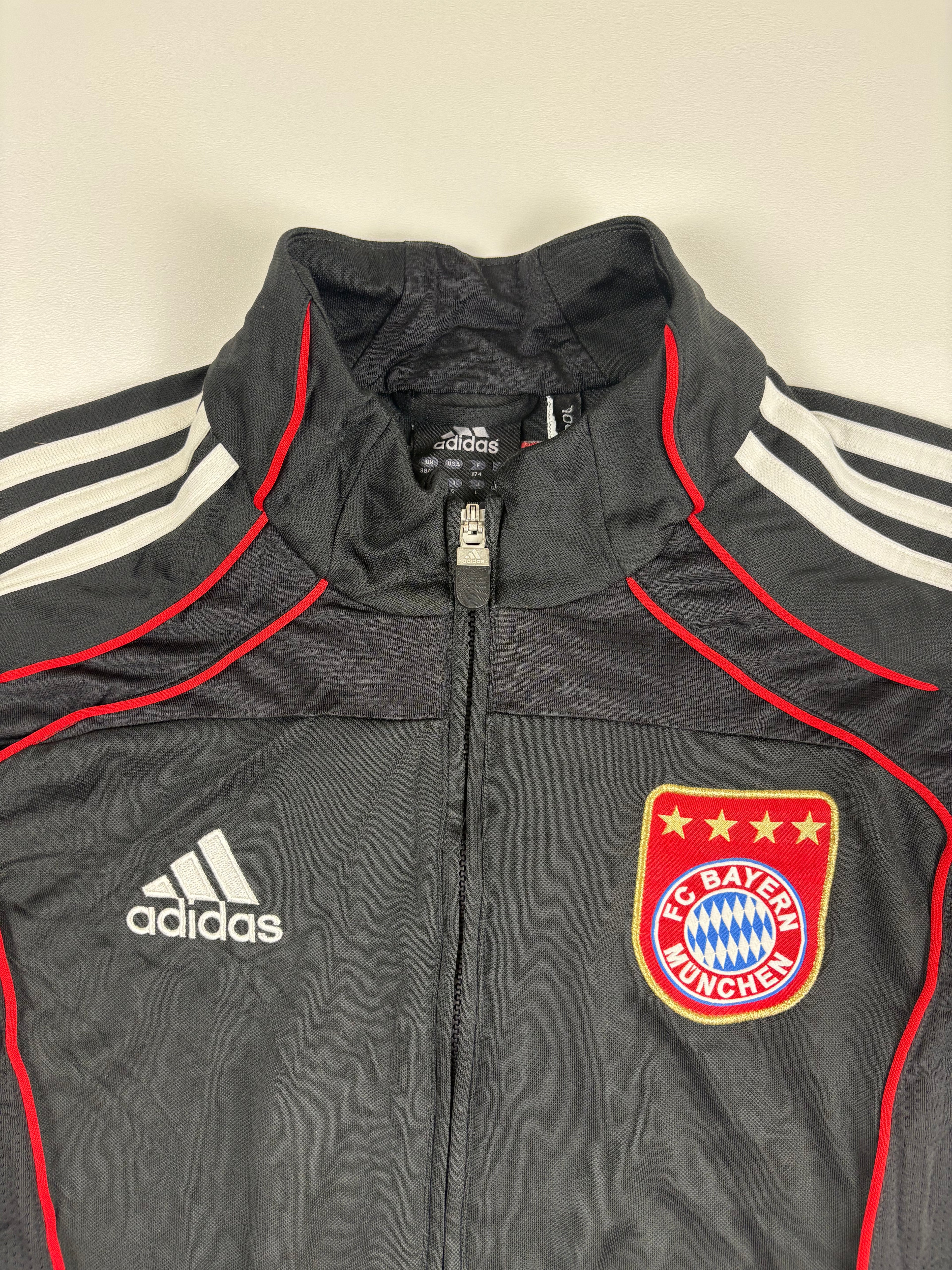 (M-L) Vintage Adidas FC Bayern Trainingsjacke in schwarz