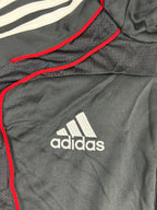 (M-L) Vintage Adidas FC Bayern Trainingsjacke in schwarz