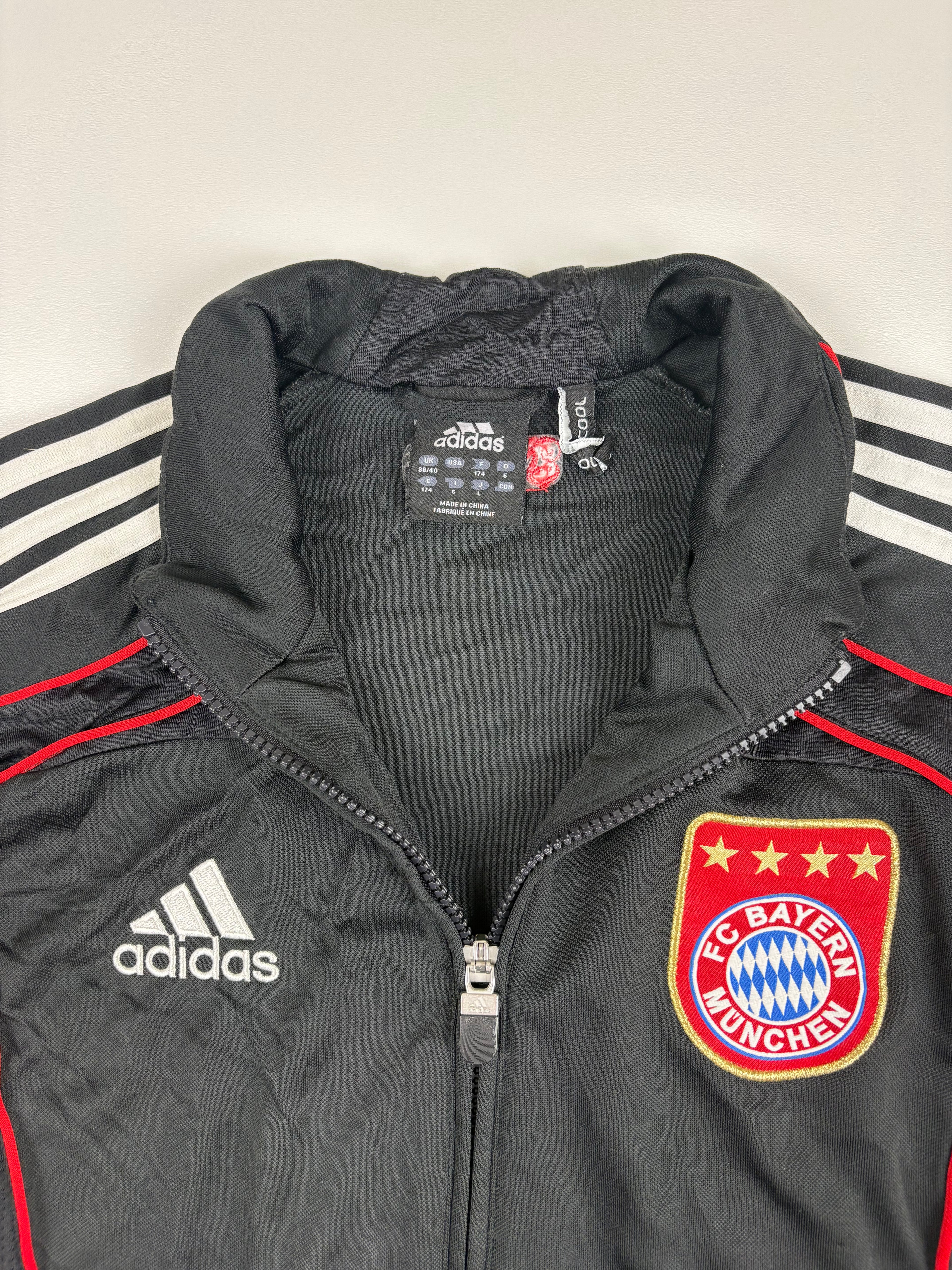 (M-L) Vintage Adidas FC Bayern Trainingsjacke in schwarz