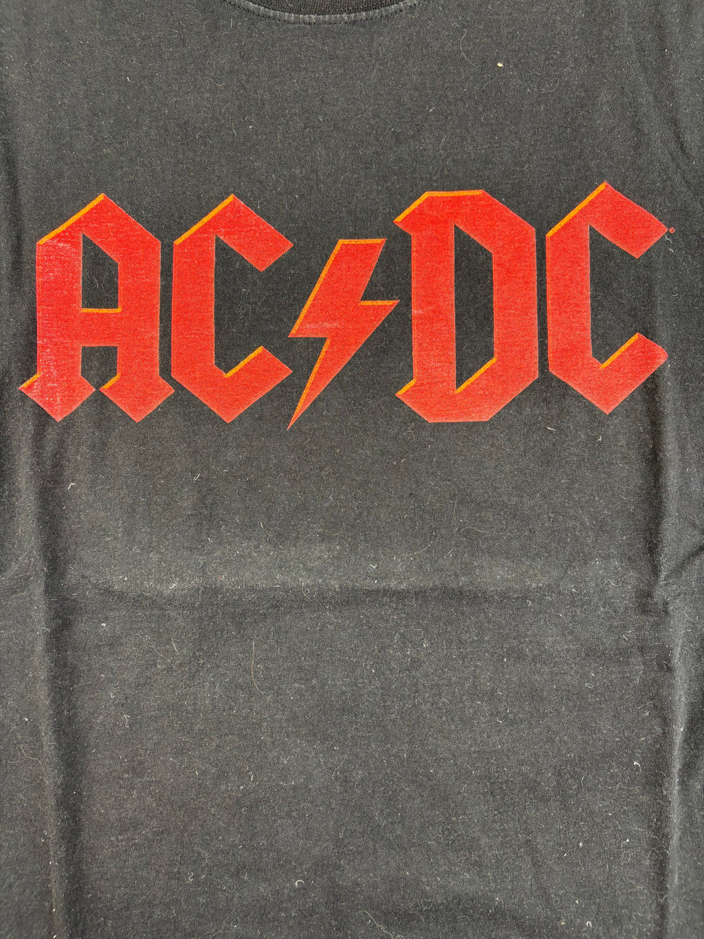 (M-L) ACDC T-Shirt  Backprint "In Rock we trust" in schwarz