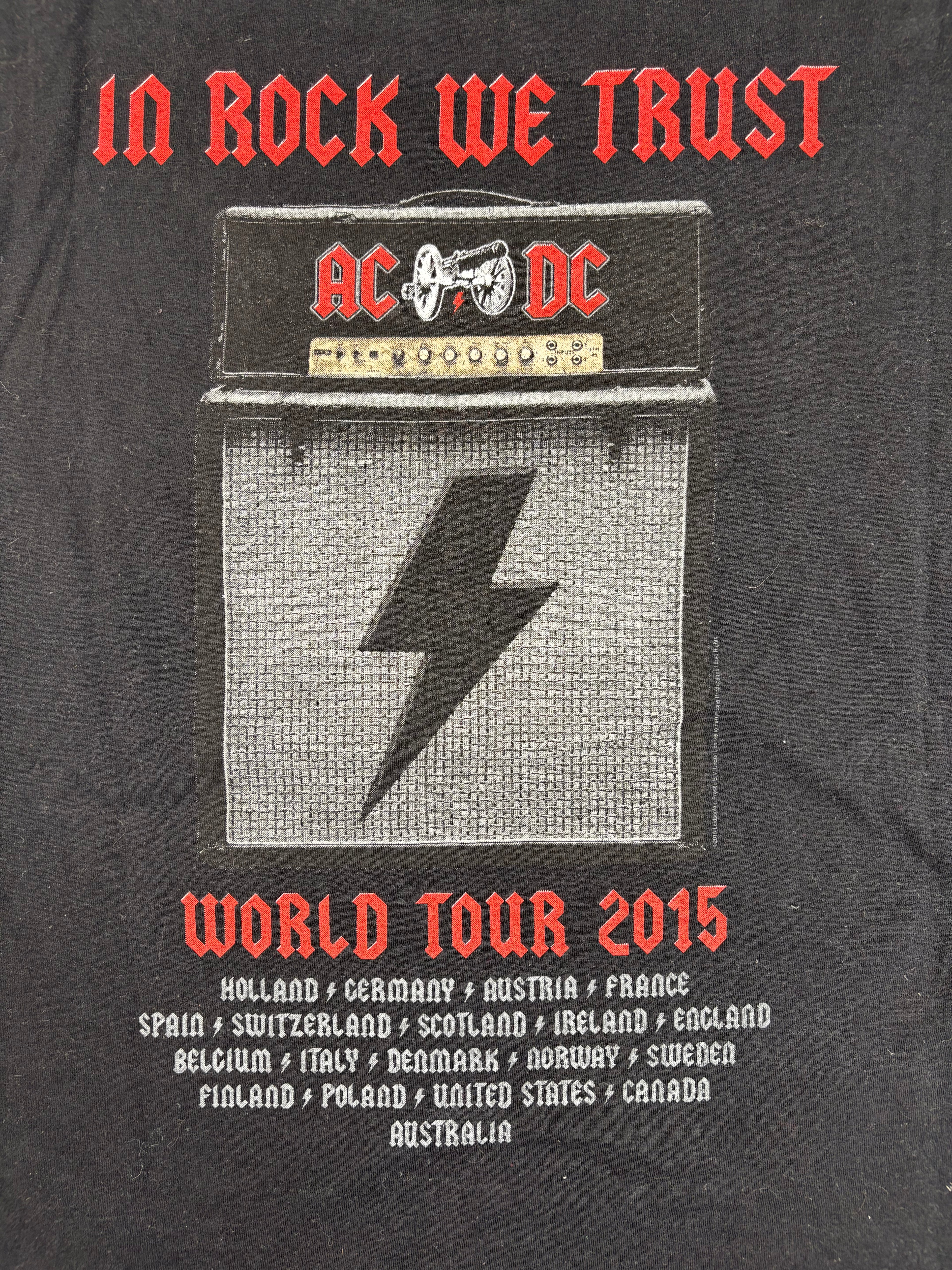 (M-L) ACDC T-Shirt  Backprint "In Rock we trust" in schwarz