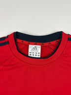 (L) Vintage Adidas T-Shirt in rot