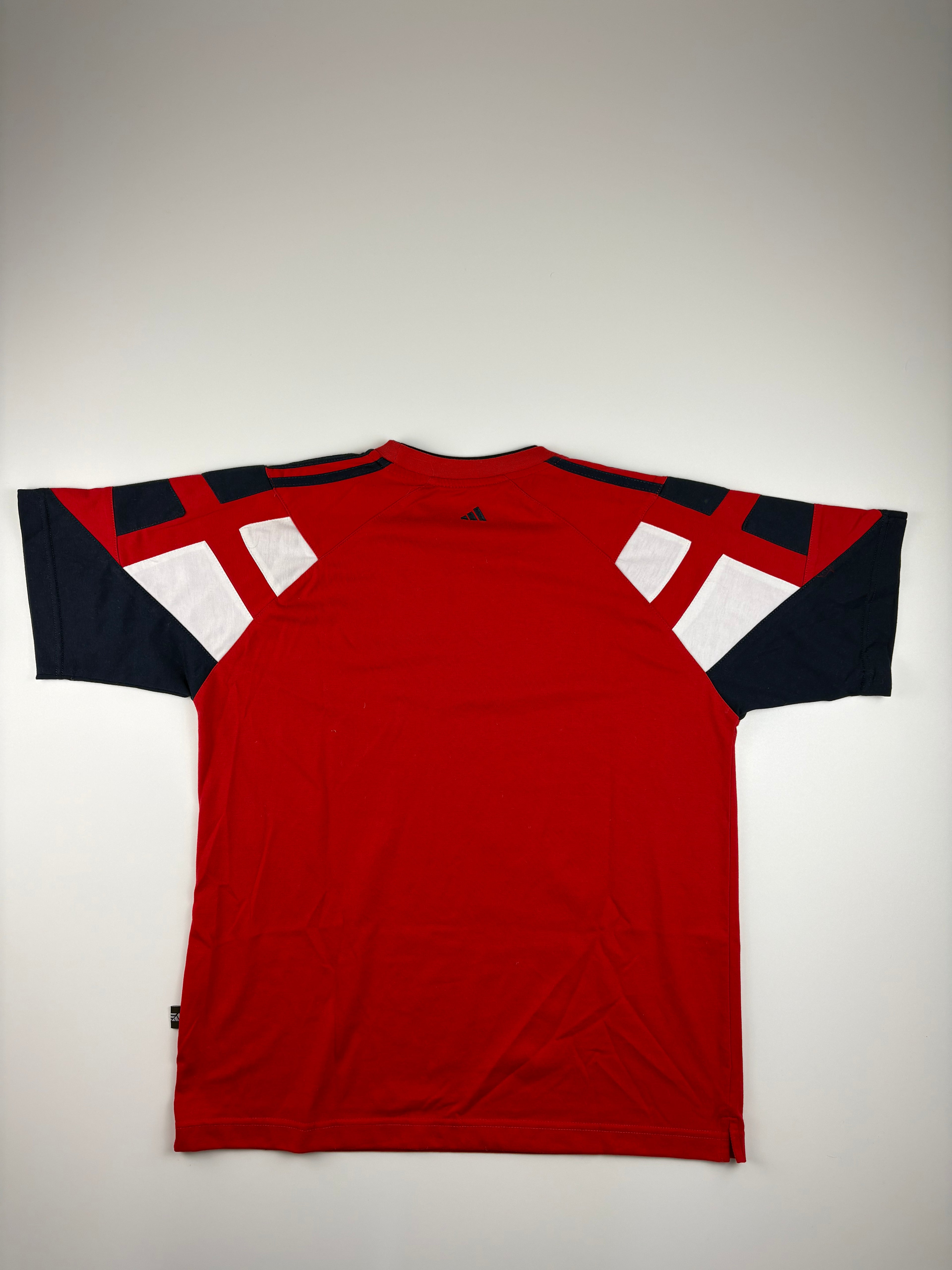 (L) Vintage Adidas T-Shirt in rot