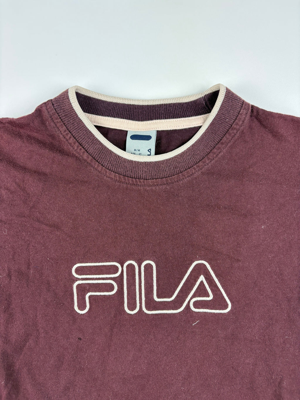 (XS) Vintage FILA T-Shirt in weinrot
