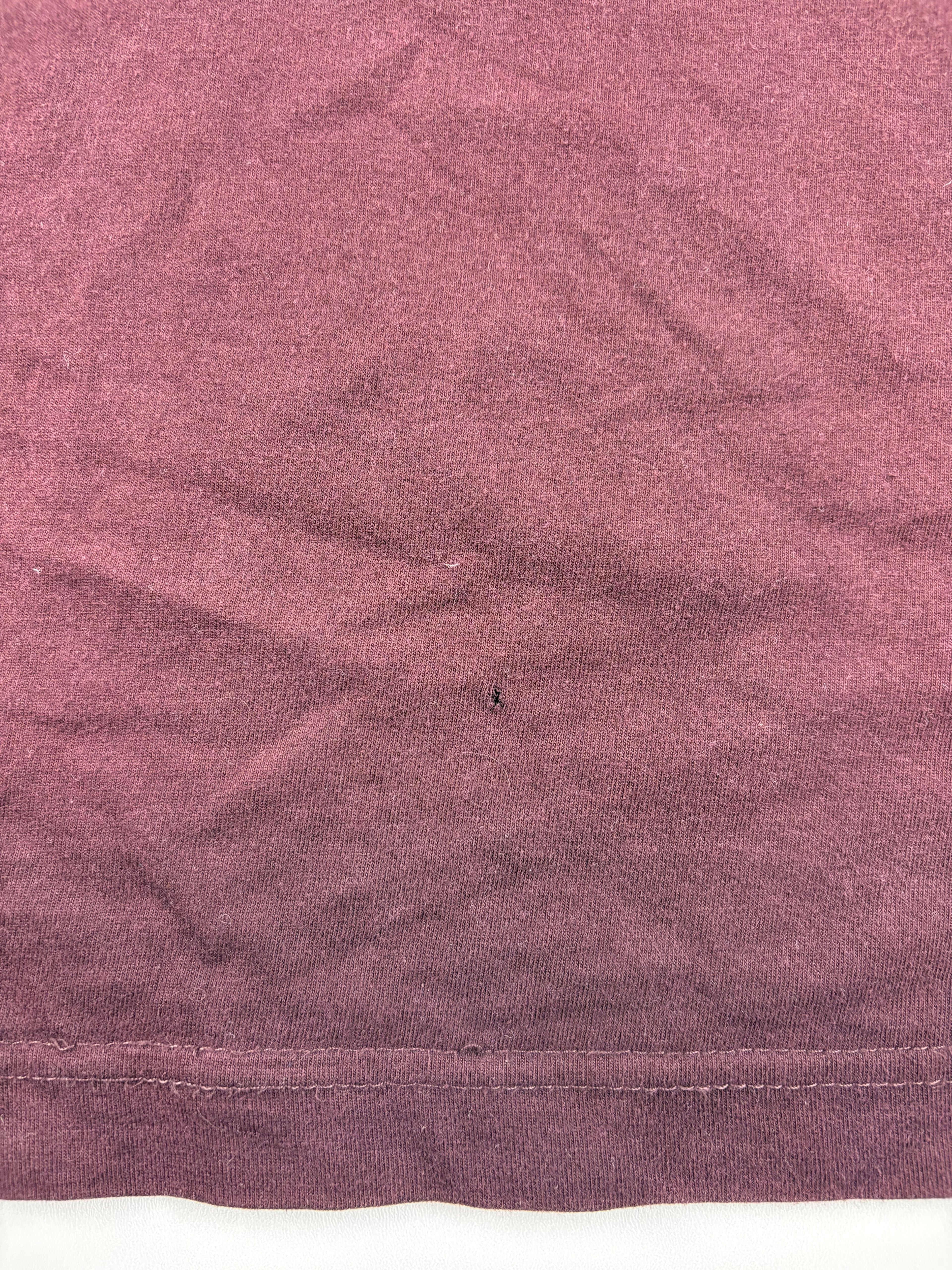 (XS) Vintage FILA T-Shirt in weinrot
