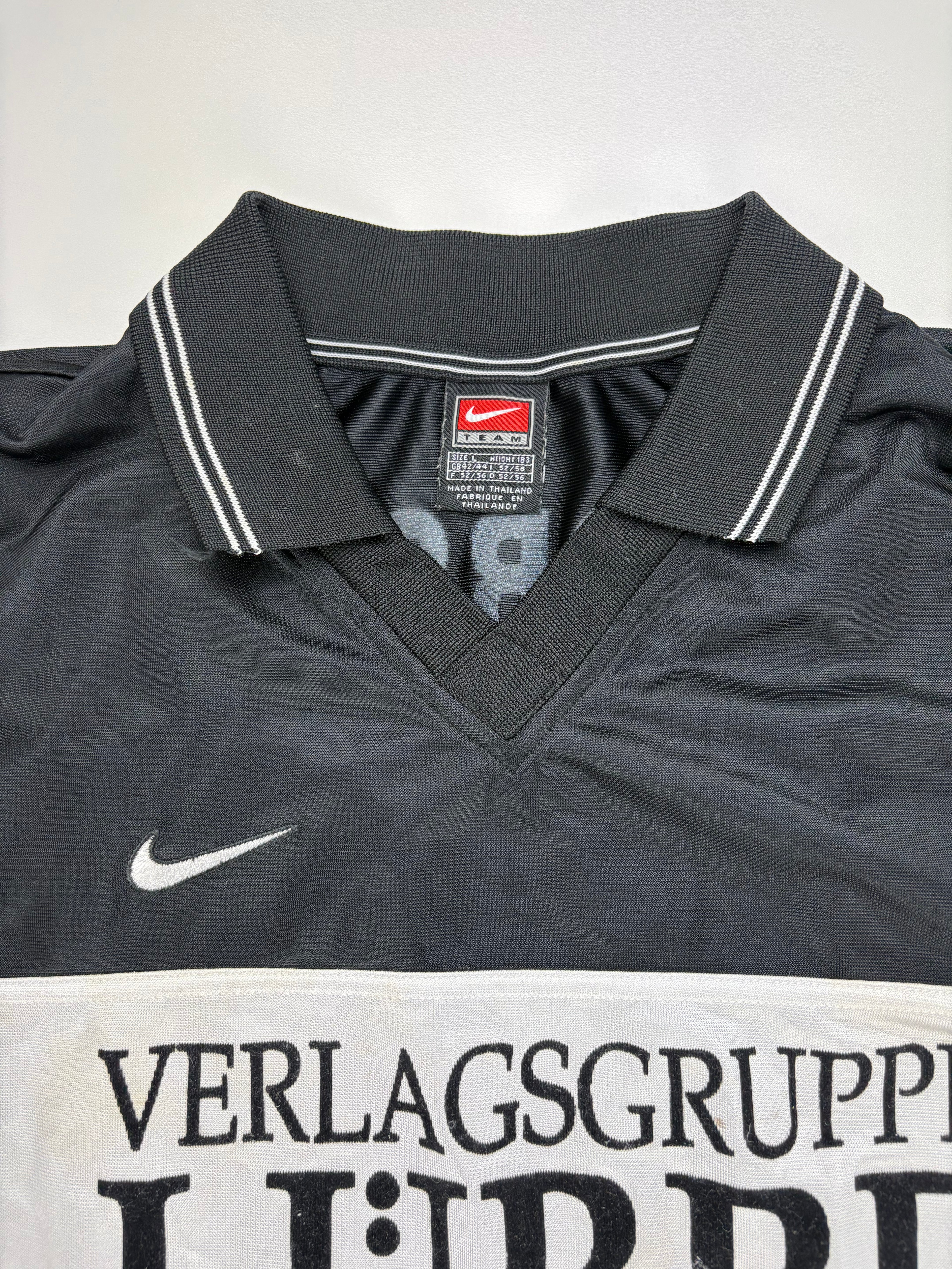 (XL) Vintage Nike Trikot in schwarz
