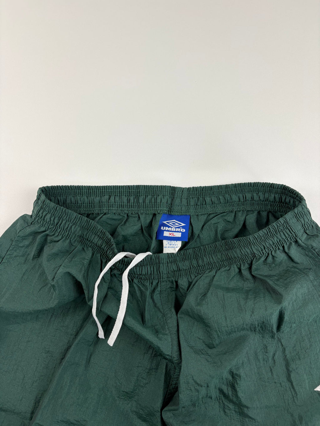 (XL) Vintage Umbro Trackpants in grün