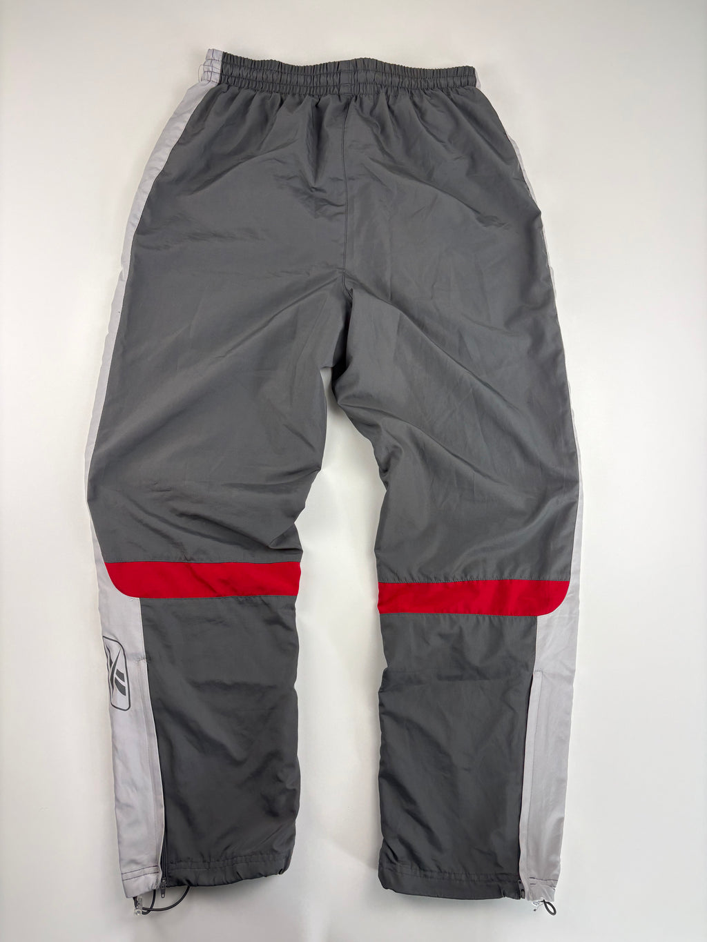 (M) Vintage Reebok Trackpants in grau