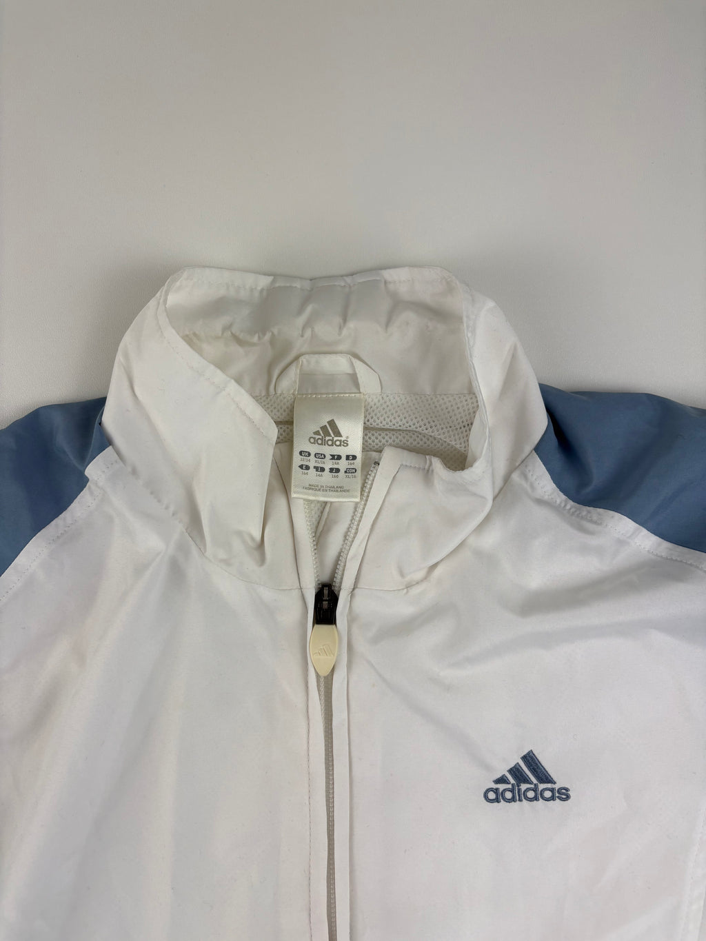 (S-M) Vintage Adidas Trainingsanzug in weiß & blau