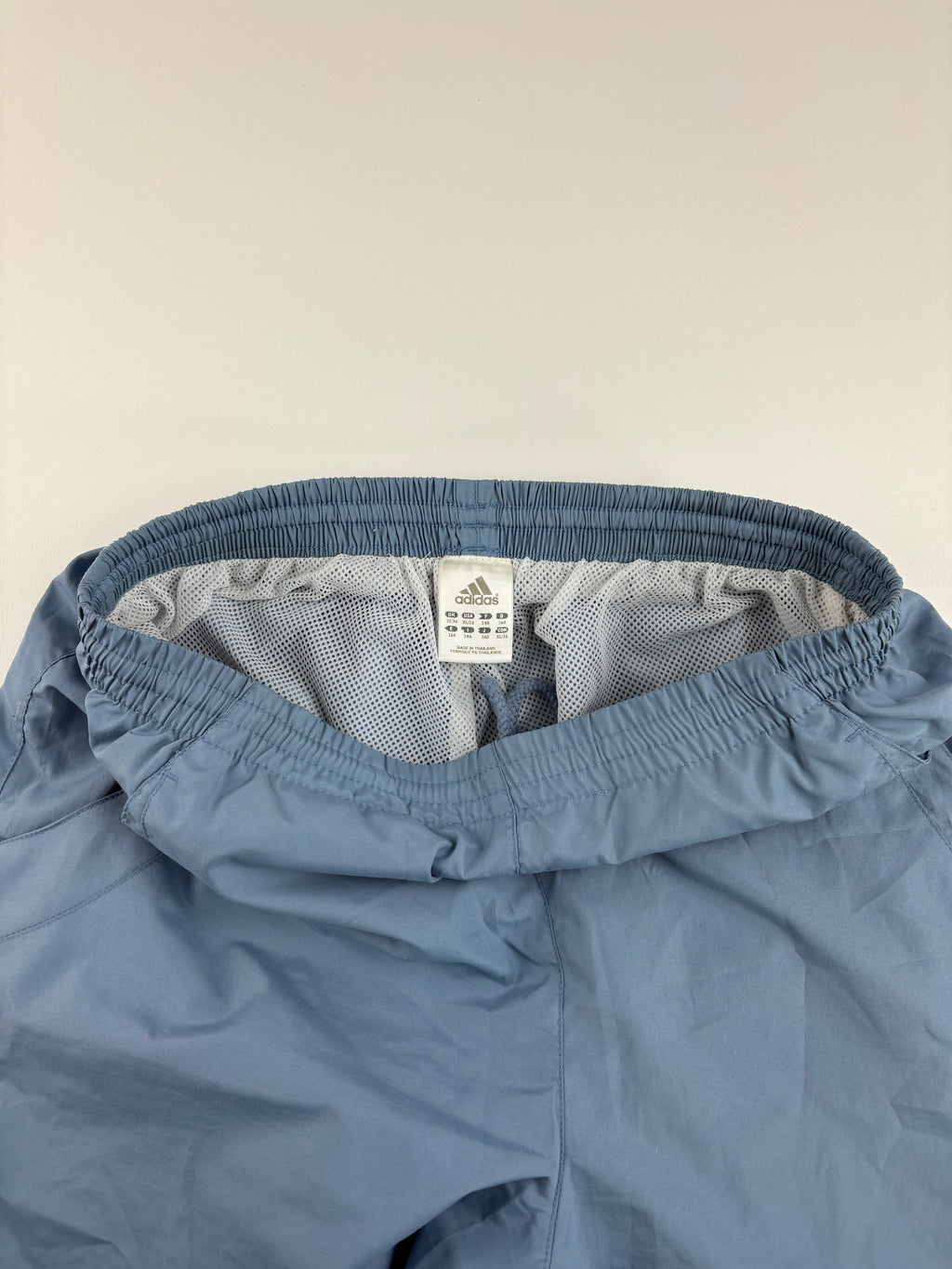 (S-M) Vintage Adidas Trainingsanzug in weiß & blau