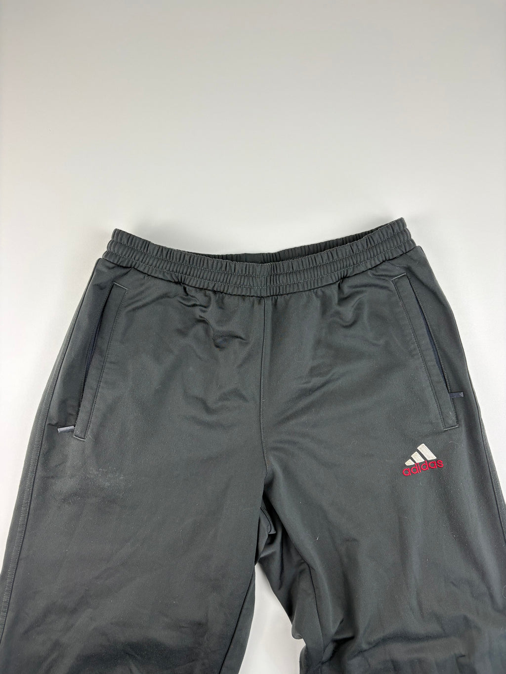(M-L) Vintage Adidas Trainingsanzug in grau/ rot