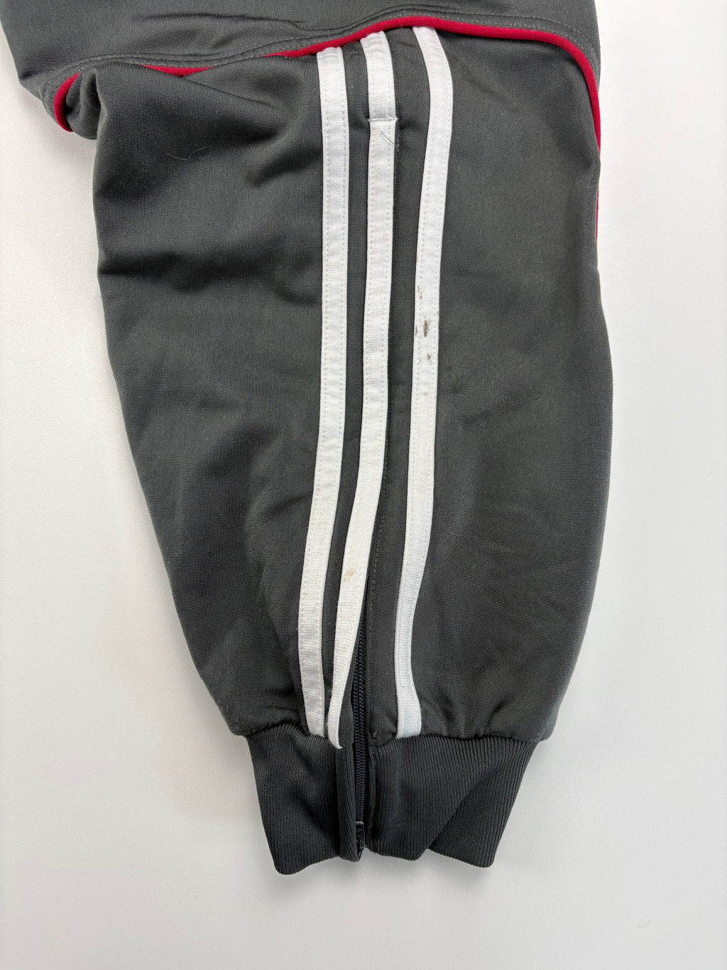 (M-L) Vintage Adidas Trainingsanzug in grau/ rot